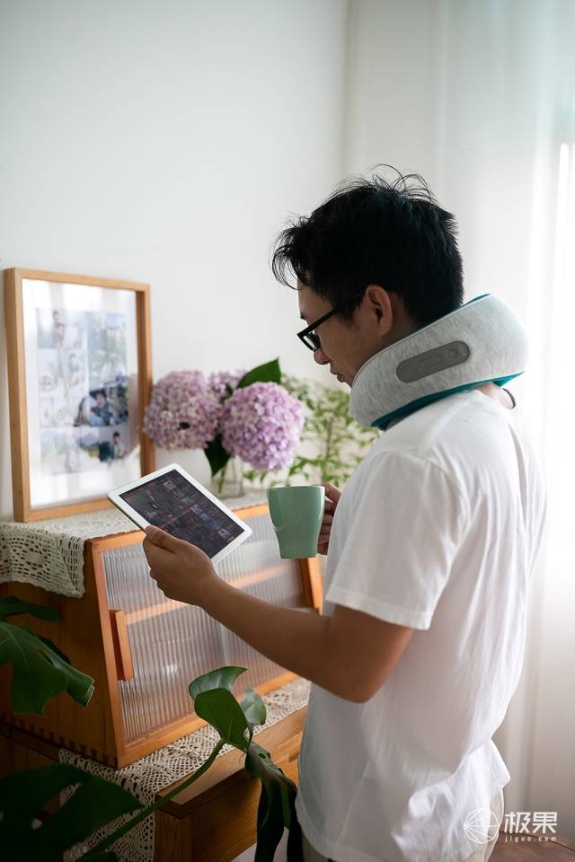 拯救手机党颈部的神器！3D仿人手媲美按摩技师，挂脖牢靠全方位缓压