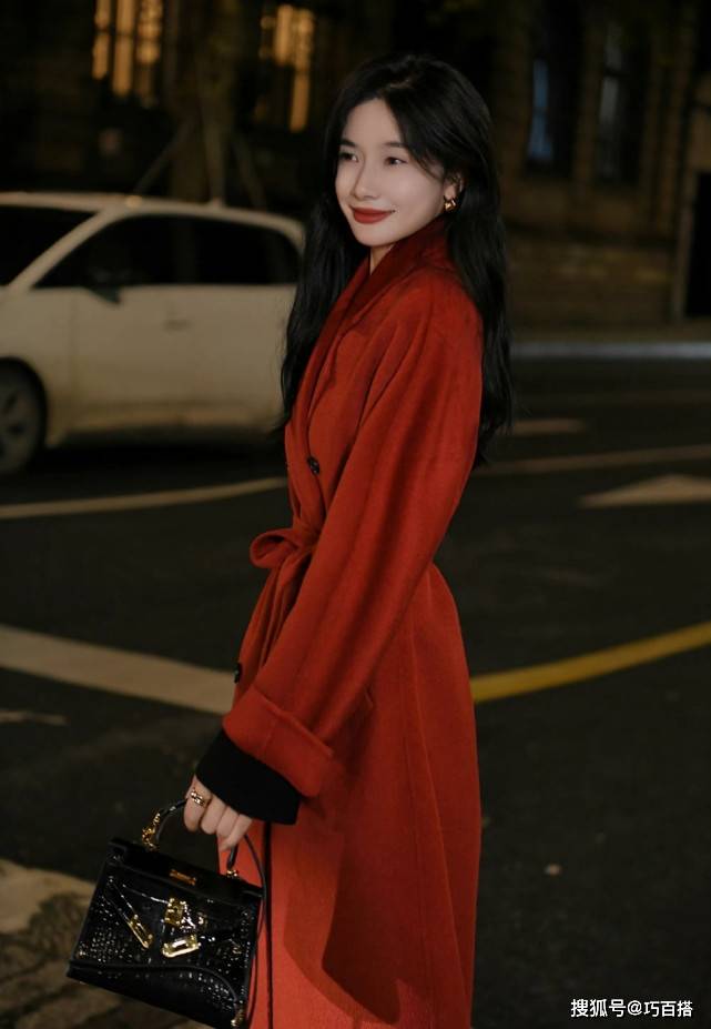 黑色 3套可以“照抄”的穿搭公式，轻松搞定秋冬搭配，让你又美又气质