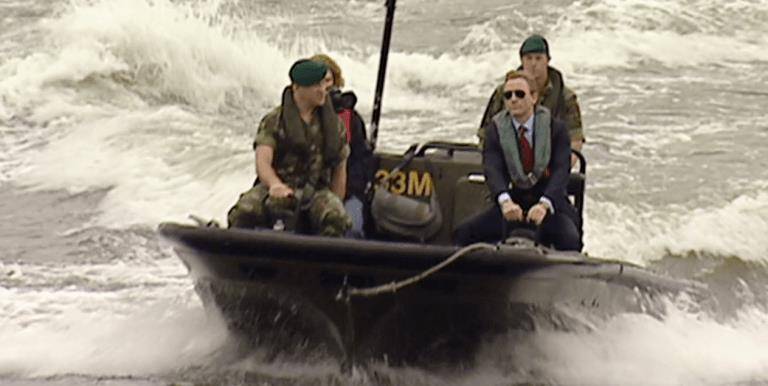 邦德|又一个007时代即将谢幕,从质疑到推崇这个“邦德”是怎样炼成的