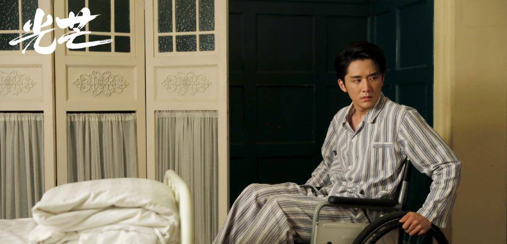 张新成|《光芒》小铃铛和岛崎忠的结局，是观众无法接受的