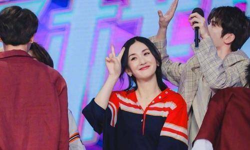 因为|《快本》6人变4人?网传他俩要离开,谢娜成“罪人”,撇不清了