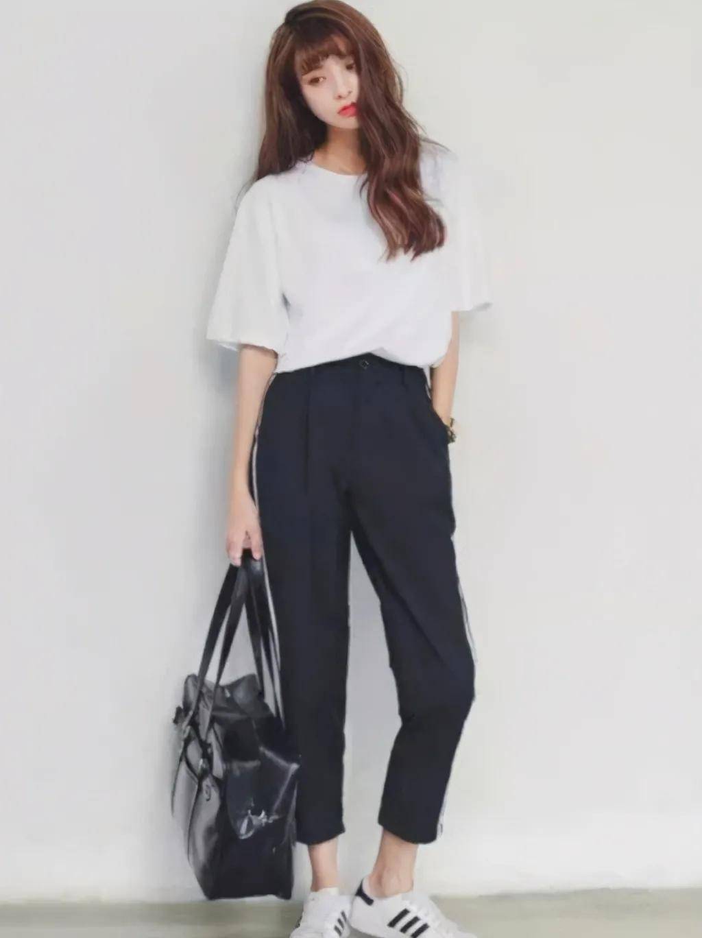 韩系风 下装穿什么？韩系风裤子、裙子值得参考，是秋天很nice的搭配