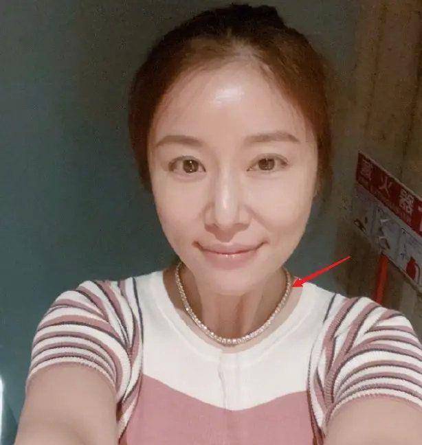 身材 林心如就算不化妆素颜出镜,也有“小心机”,让大家想不看着她也难!