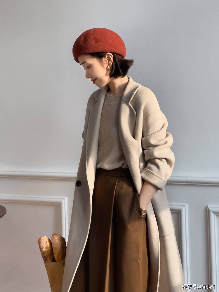 身材 秋冬还是穿“大衣”最高级，搭配毛衣、牛仔裤、半身裙时髦又气质