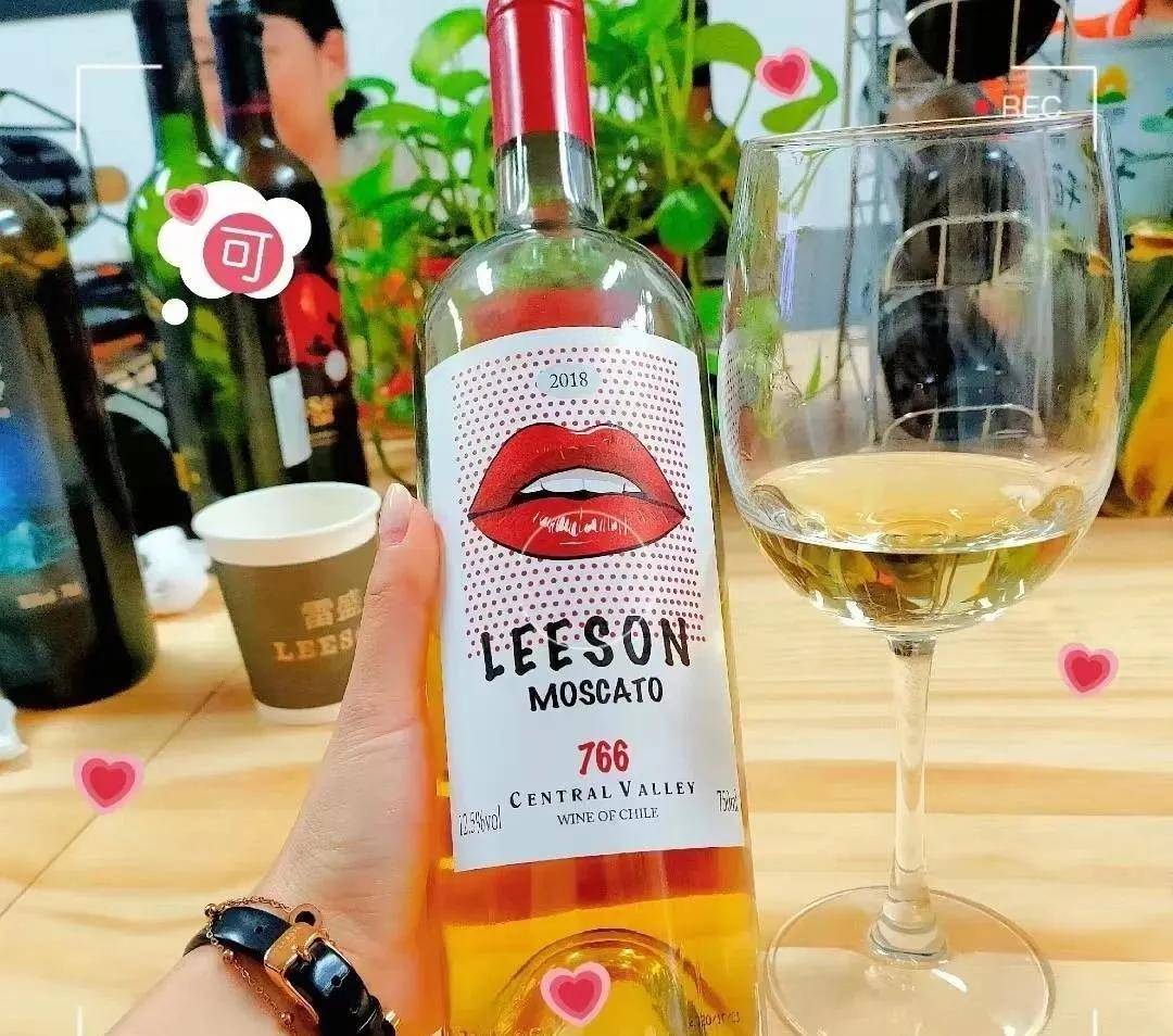 物质|喝完葡萄酒，舌头为什么会发黑，是酒质问题吗？