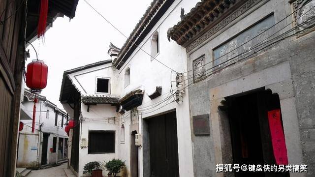尚阳村的光裕堂梁柱上雕刻一个木球，竟600年不落尘，为什么呢