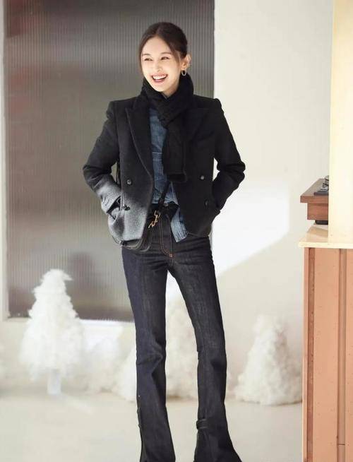 脚踝 “拖地裤”能有多好穿？看王子文就知道了，这样穿时髦显高显腿长