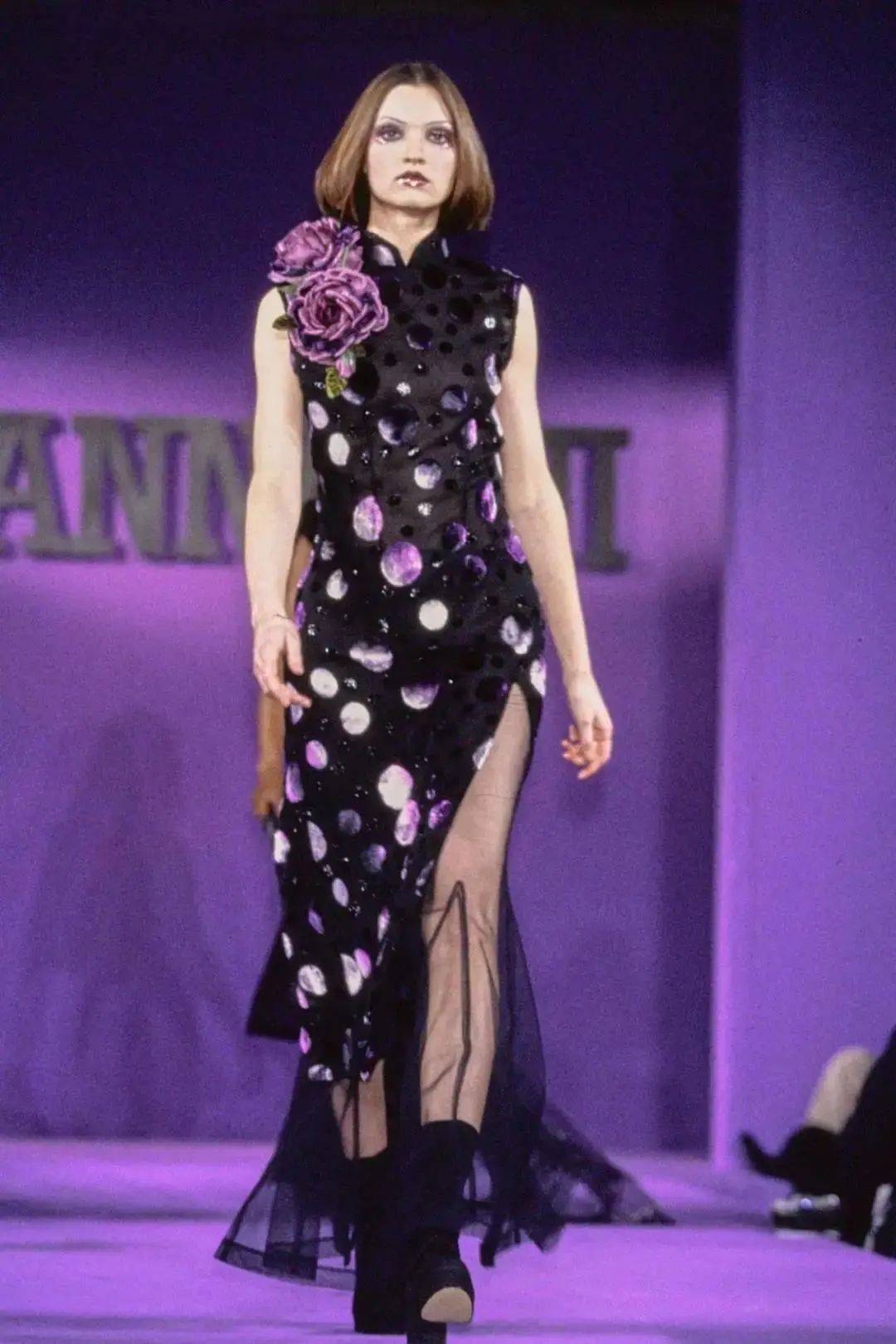 从广告女郎到时装秀场,中国旗袍始终令人神魂颠倒