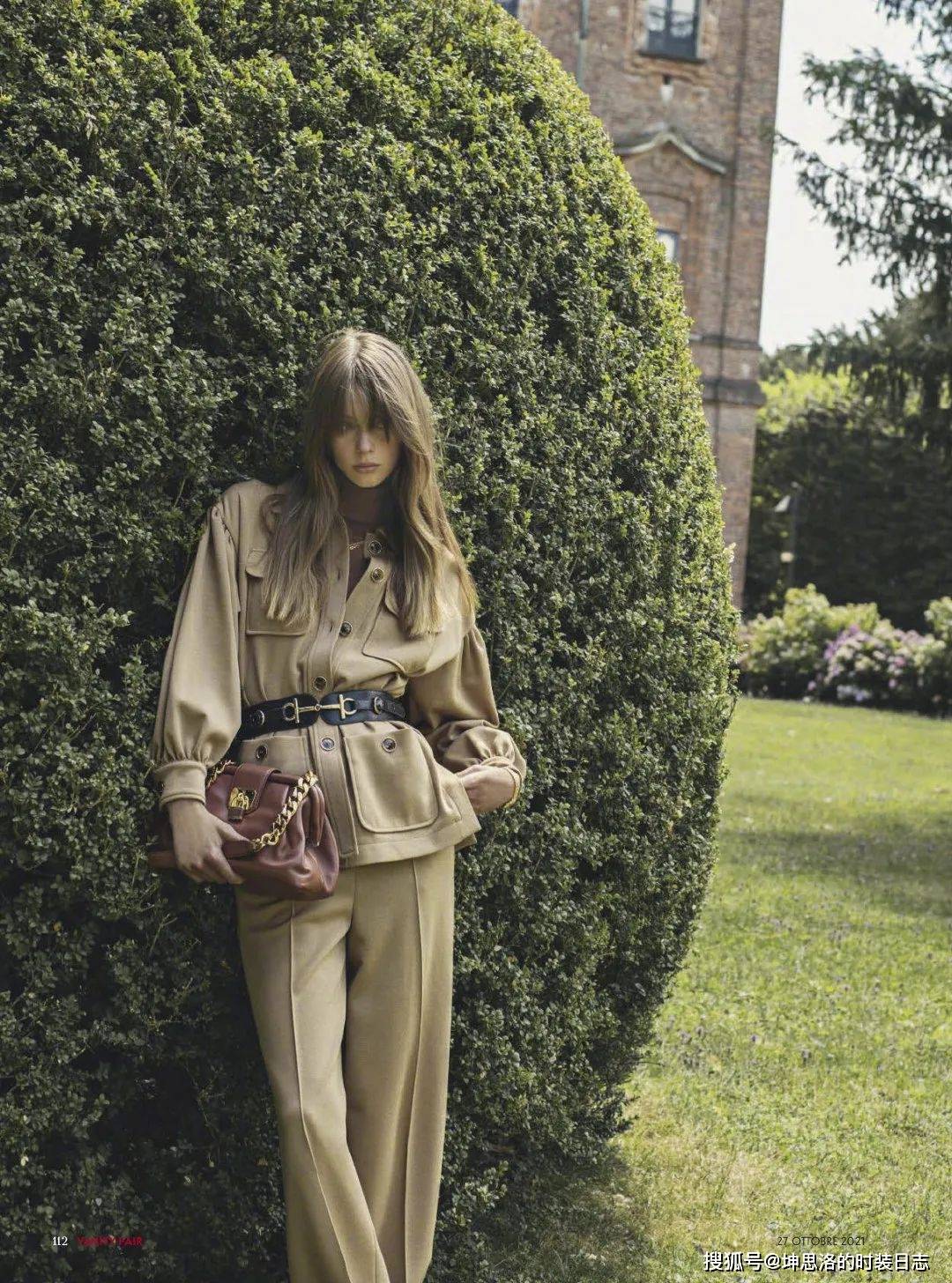 配饰 时装大片丨巴黎女郎的时髦街拍 70年代法式复古秋冬穿搭指南