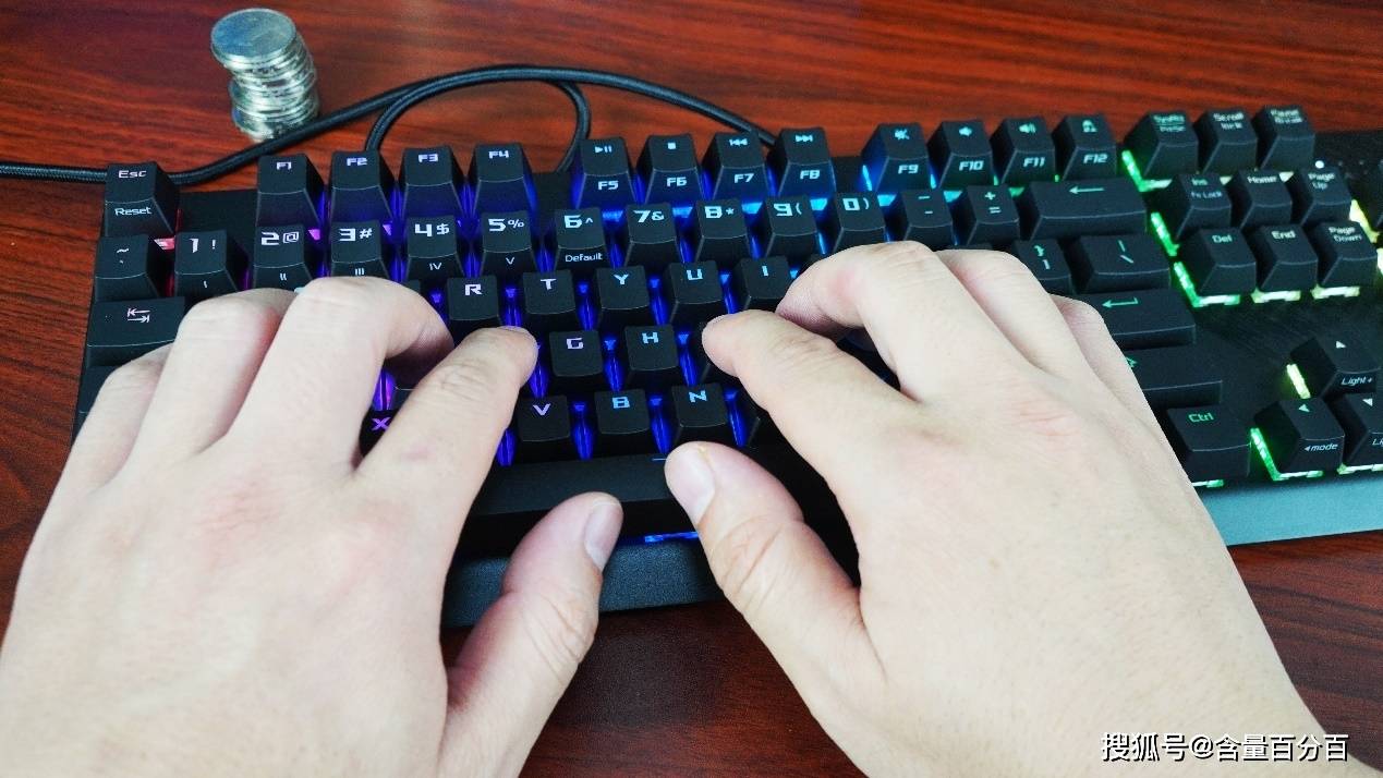 ROG NX冰川蓝轴相当于樱桃什么轴？ROG游侠NX冰川蓝键盘上手体验