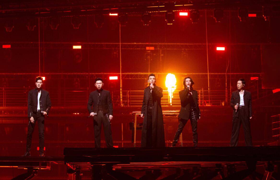 节目组|哥哥成团，1人借兄弟躺赢，1人靠兄弟逆袭，1人输在兄弟“多情”