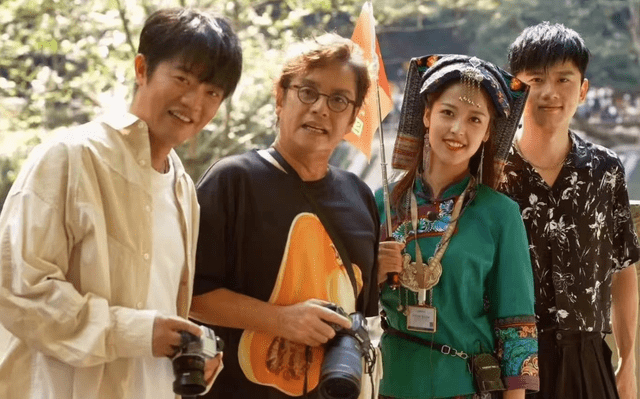 谭咏麟|芒果综艺又天花板了！《时光音乐会》开播受好评，被6家央媒夸赞