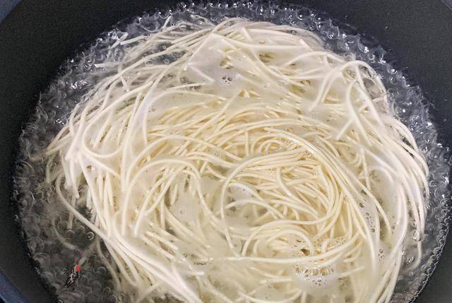 什么|冬天,早餐最馋这碗面,简便快速,营养又美味,连吃3天都不腻