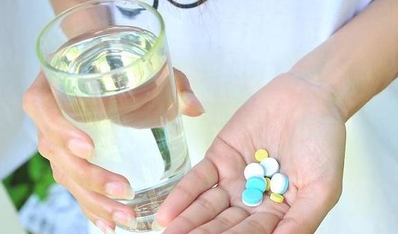 复查|注意:长期服用他汀药物的人,得定期检查这4个项目