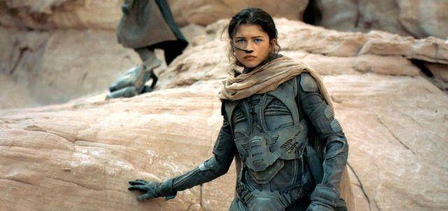 家族|票房突破2亿美元，这部“史诗级”科幻巨作，能否登顶日票房冠军