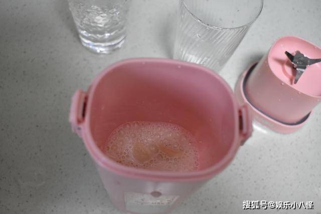 补充|早起做了一桌早餐，女儿最爱这杯，比牛奶豆浆好喝又营养补充能量