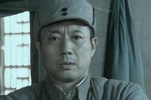 李幼斌|时隔16年，《亮剑》一众“老戏骨”再重聚，唯独李幼斌却缺席了