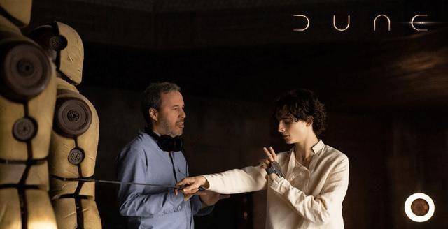 家族|票房突破2亿美元,这部“史诗级”科幻巨作,能否登顶日票房冠军