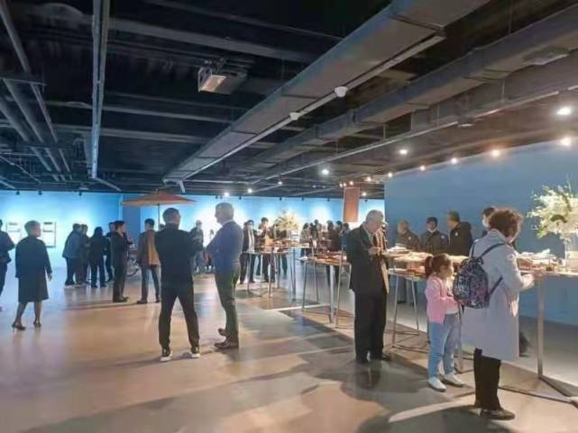 艺术|比利时艺术家达高斯版画作品在沈阳展出