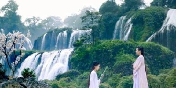 亚洲第一大跨国瀑布，水量是花果树的3倍，《花千骨》曾在此取景