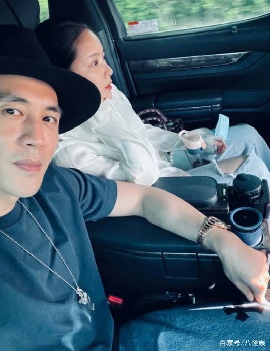 老公 王灿晒杜淳视角美照,产后两个月瘦回巅峰,穿露脐装自信秀小蛮腰
