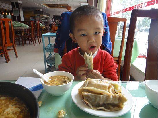 面包|冬天，管住孩子的嘴，少碰这3种零食！不然易积食咳嗽、爱生病