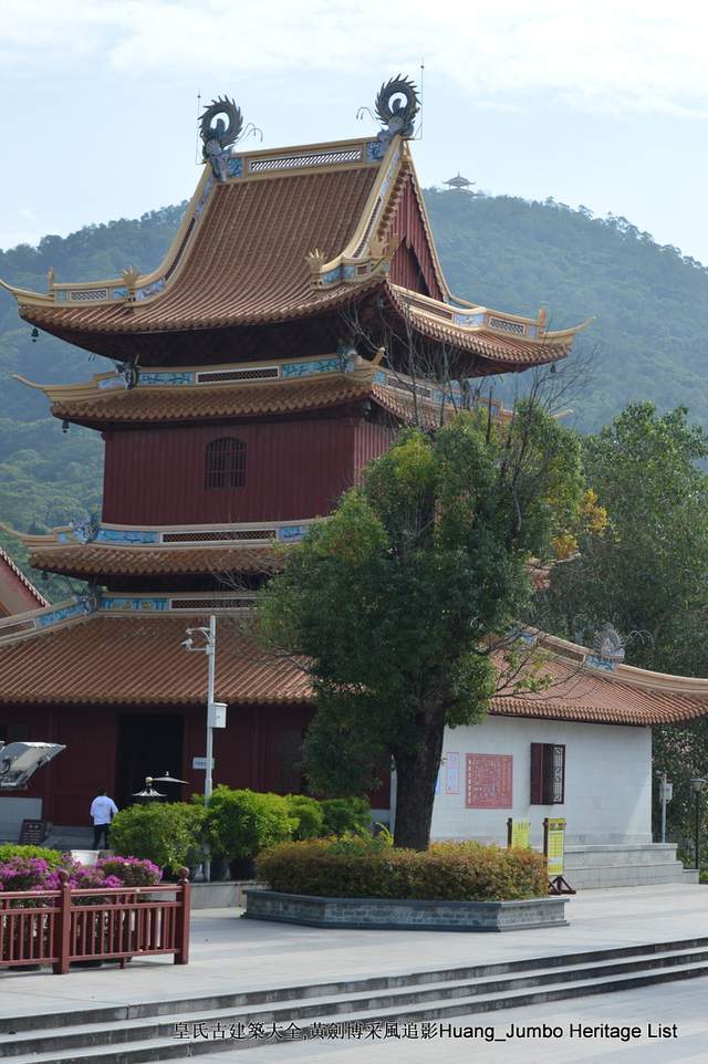 鳳凰山森林公園位於深圳市寶安區西南部,跨福永,西鄉,沙井,公明,石巖