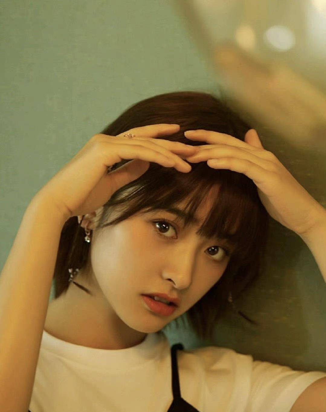 眼睛凭借“小美好”走红的沈月，怎么保持日系清纯感的！