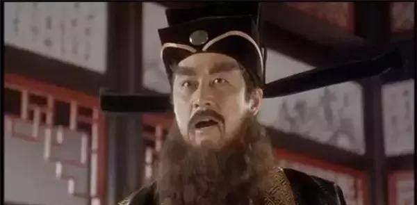 “坑妹达人”欧阳妮妮险些让欧阳娜娜退圈200块上热搜遭群嘲