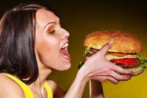 关系|内分泌科主任：你的血糖，是被这4个行为“养高”的