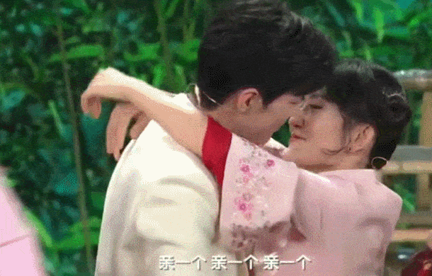 平平无奇吻戏小能手肖战太会了出道至今吻戏合集大放送