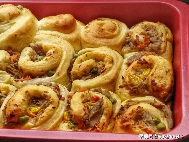 温度|这面包柔软味美，荤素搭配，营养全面，早餐吃它精神饱满，够能量