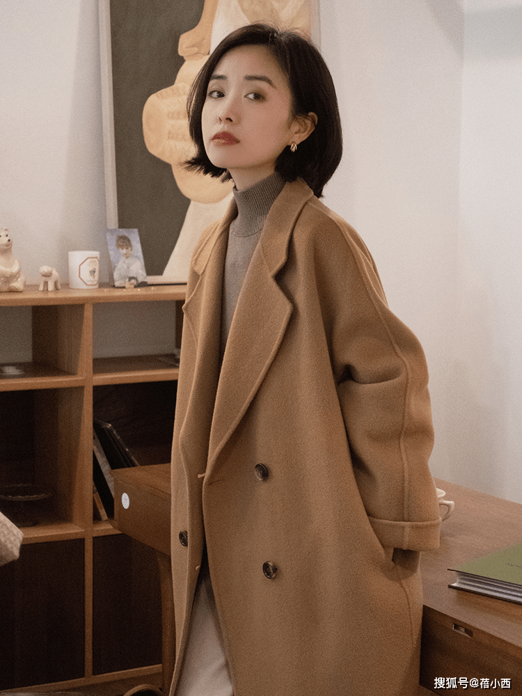 身材 今年还是穿“长款大衣”最高级,搭配毛衣、半身裙、裤子时髦洋气