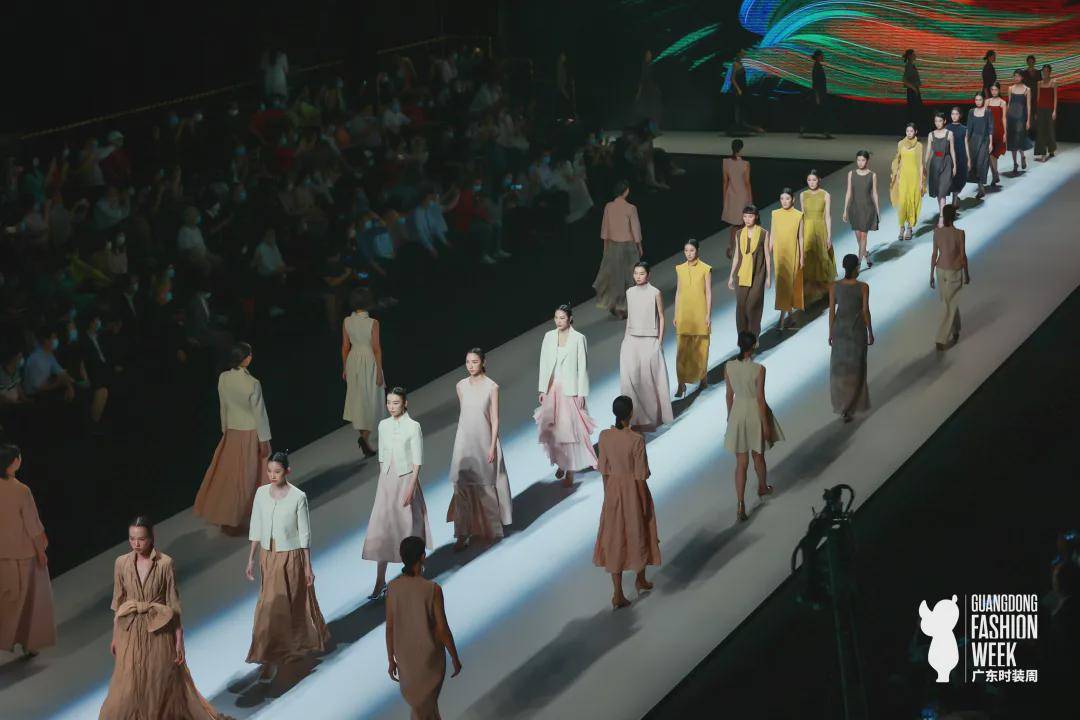 纺织 扬帆起航，踏浪而来！2021广东时装周-秋季正式启幕
