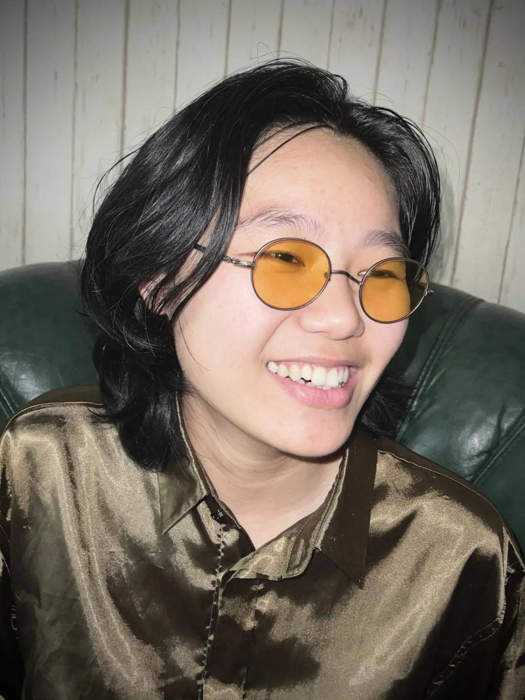 人心|周子陽执导、刘新竹剪辑电影「乌海」今日上映，掀起人心似海的爱恨风暴