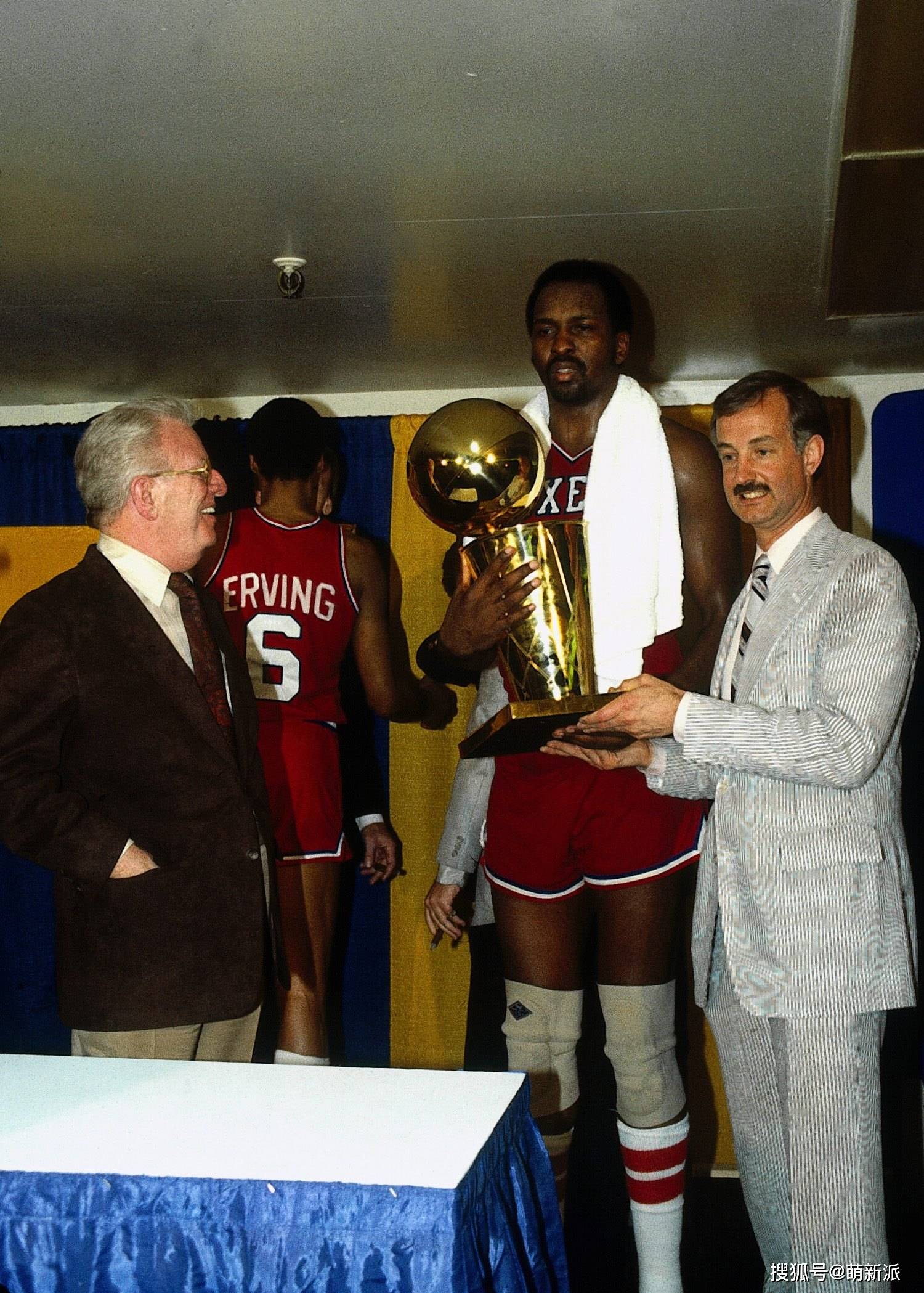 10,1983年6月1日,76人115-108湖人,马龙24分23篮板1助攻1抢断3封盖.