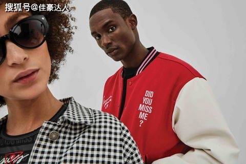 系列 致敬经典 传奇再现 GUESS Originals美式复古风 致敬GUESS Girl璀璨时尚印记