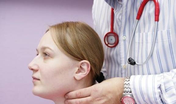 甲状腺|越来越多人甲状腺有问题？尤其这3类人群，别忽视甲状腺