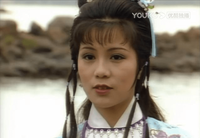 角色|《星辰大海》配角来头不小：认出了伪装者的间谍孤狼，没认出黄蓉