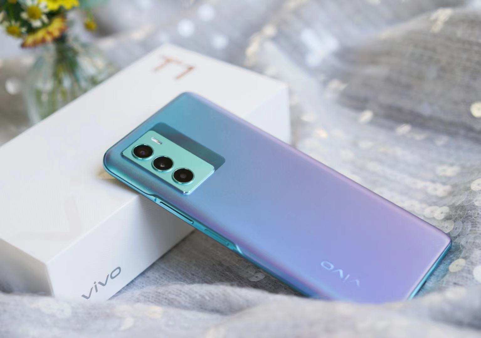 蓝厂的审美有多在线vivot1电光青美图赏析