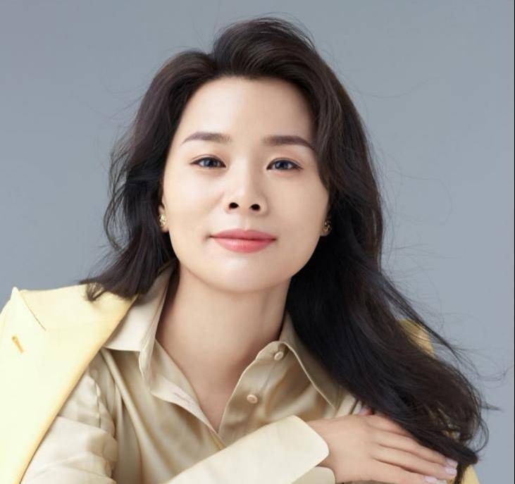 登顶美妆类目第一 “朵拉朵尚”业绩全靠“演技