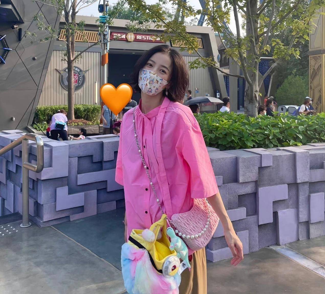 影城 半个娱乐圈都打卡的环球影城开业了，如何get明星同款穿搭？