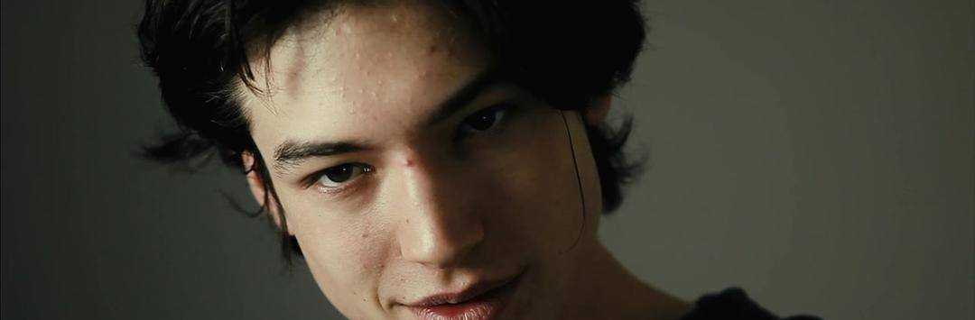 伊娃|有人被这片吓得不敢生孩子，你信吗