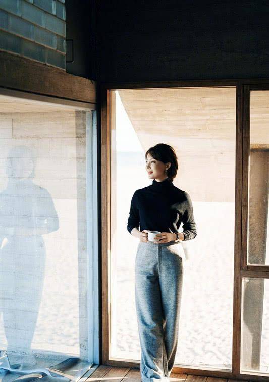 失误 陈数的私服搭配没有失误过，八套打扮适合春天穿，优雅又得体！