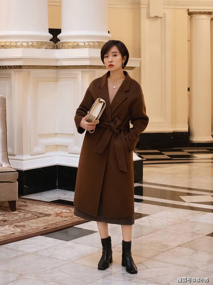 清爽 今年风靡的“大衣”搭配，轻松穿出优雅大女人韵味，减龄又有气质