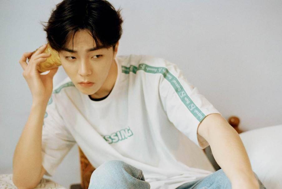 阳光 陈立农全新造型来袭，仅靠一件T恤，居然就轻松搭出高级感！