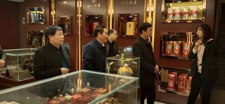 中国长城资产管理陕西省分公司党委书记总经理李龙及白水县委副书记李