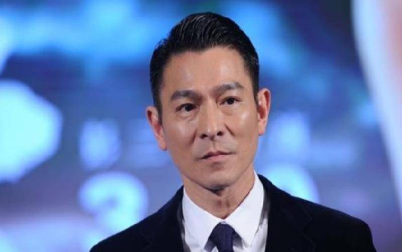 英雄|时隔17年再度合作，刘德华与范伟献唱歌曲，新片将在11月份上映