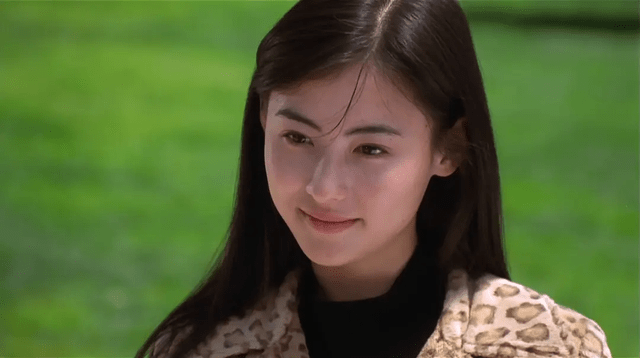 双颖“黑长直”惊艳众人的12位女星，双颖甜美娜扎性感，王祖贤难超越
