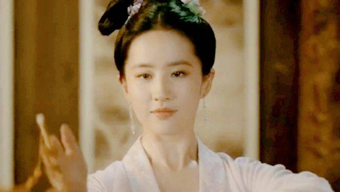 因为|下一年待播剧官宣，杨幂一人占了3部，这是要“霸屏”的节奏吗？